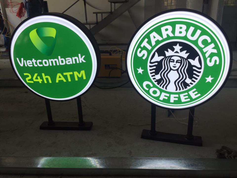 Hộp đèn mica hút nổi 005