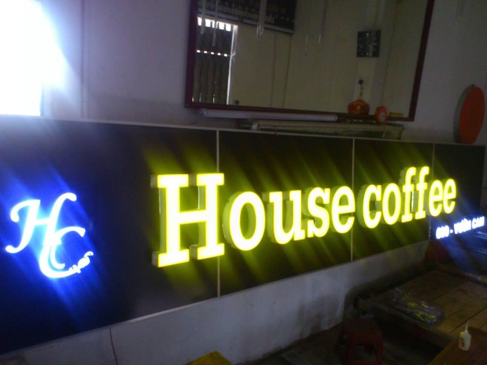 Bảng Hiệu Chữ Mica Đèn mẫu 004