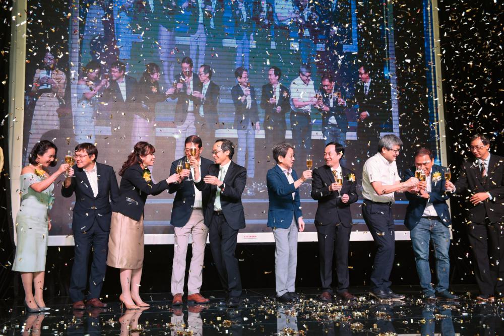 Tổ chức kỷ niệm thành lập