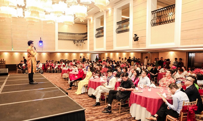 Tiệc tất niên cuối năm