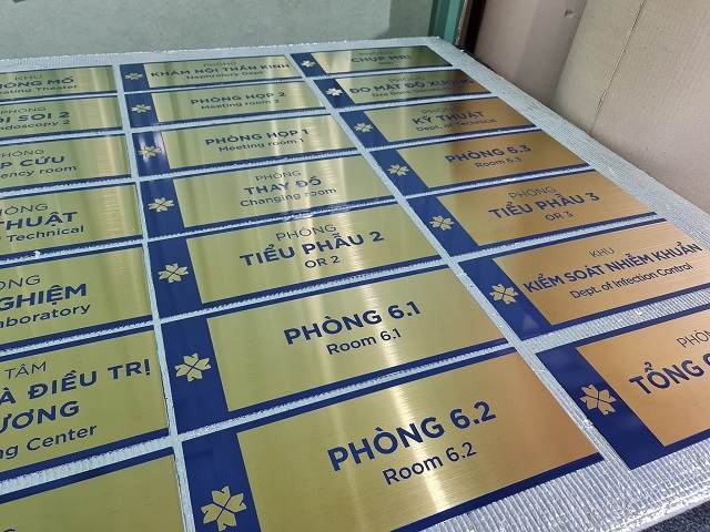 Bảng tên, số phòng mẫu 003